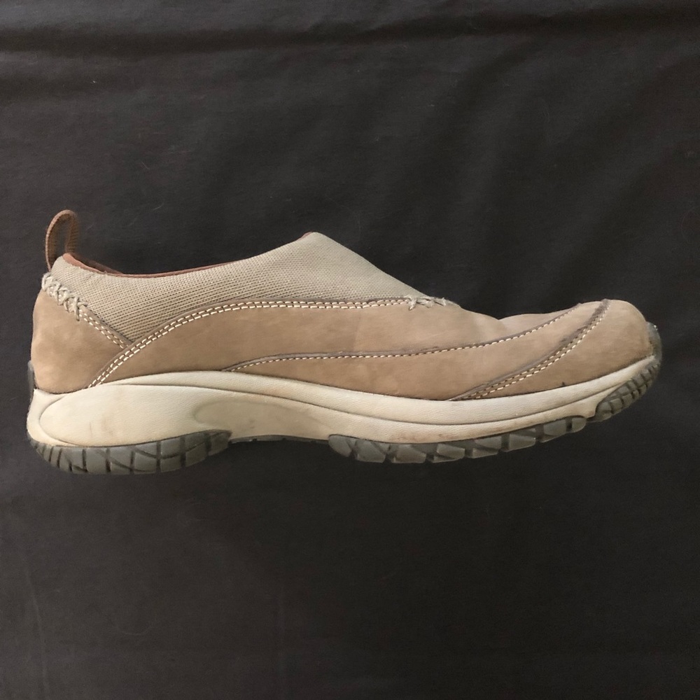 Merrell Encore Stowe slip on sneakers in taupe size 7